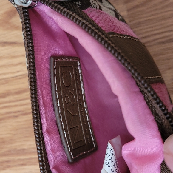 NEW YORK AND CO Keychain Wallet - Picture 4 of 4